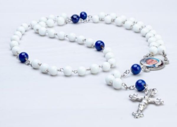 Rosary white 8mm